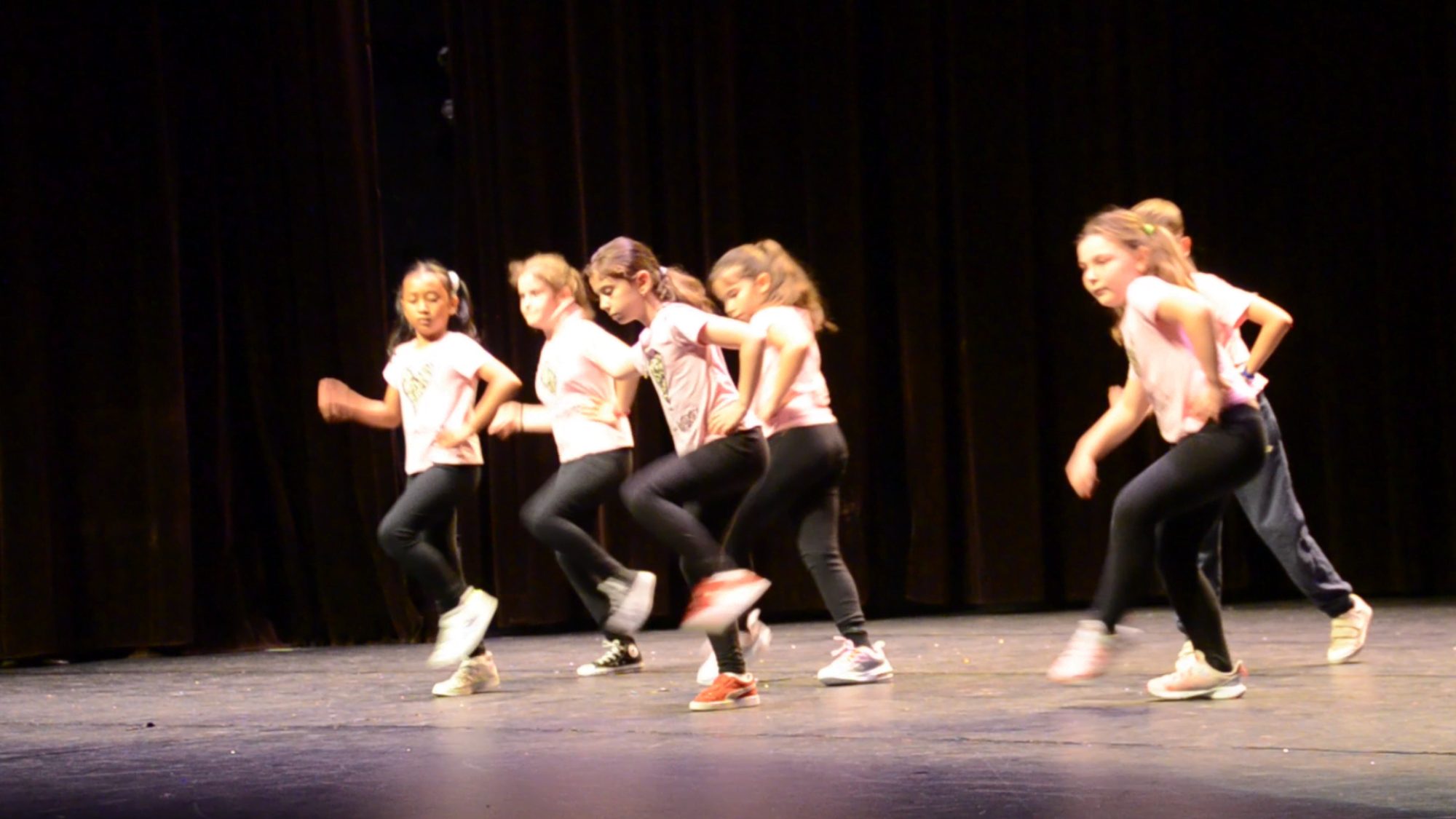 Cours Ados, 13 - 17 ans, à l’école Danseleopart de Vincennes